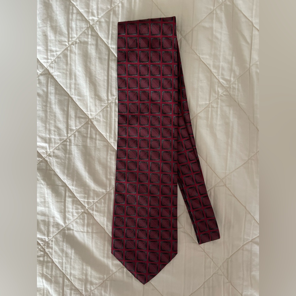 Vintage XMI PLatinum Classic Burgundy Checkered Men's Tie
